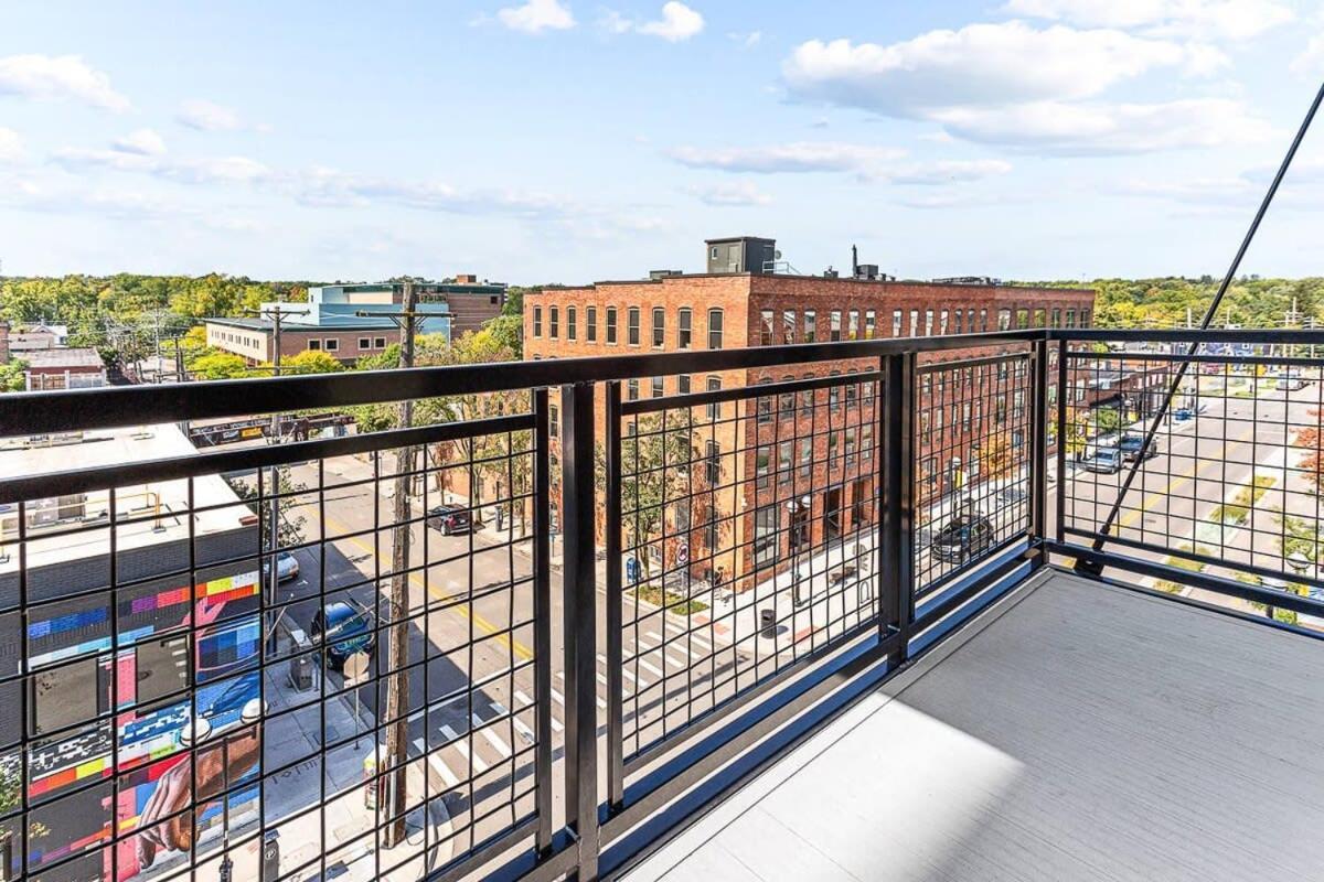 Downtown Ann Arbor 2 King Bed Balcony Apartment 外观 照片